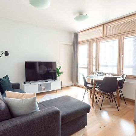 2Ndhomes Stylish 1Br Home With Balcony And Sauna In Kamppi Center Helsínquia Exterior foto